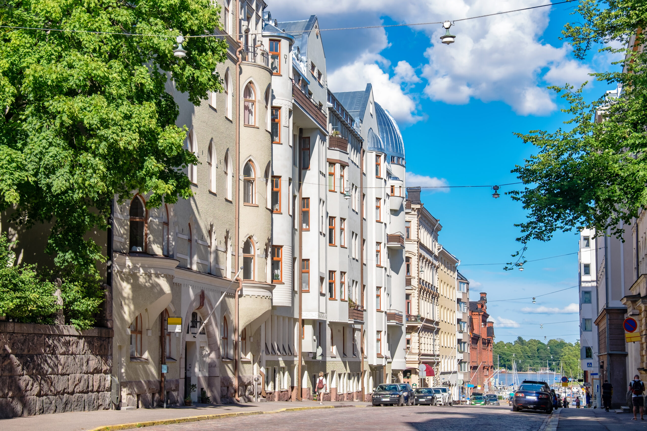 Asuinkerrostaloja kaasunjakeluverkon alueella